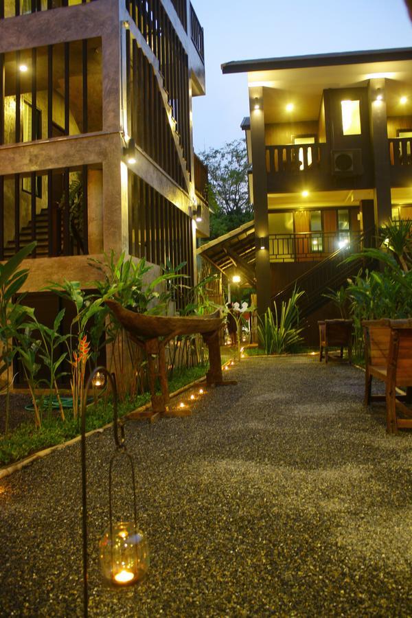 Nawa Sheeva Hotel Chiang Mai Buitenkant foto